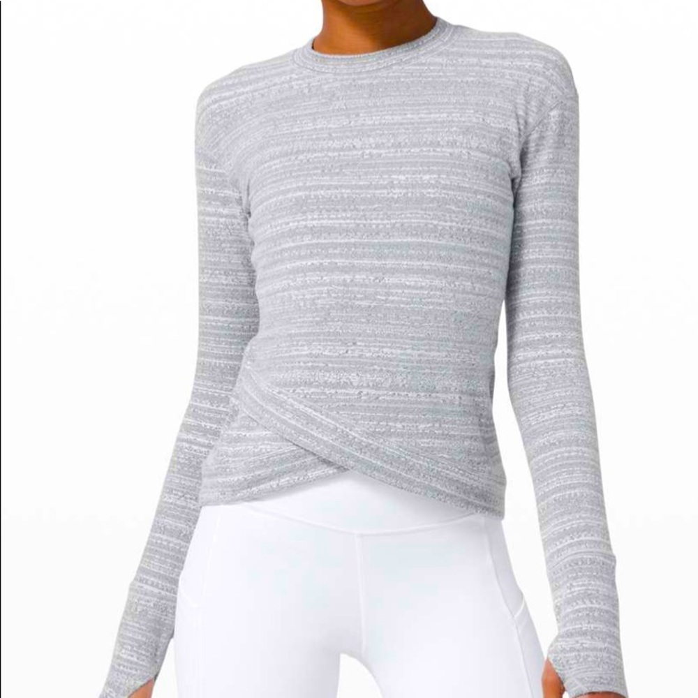 Lululemon NWT Close to Crossing LS Rulu Size 2